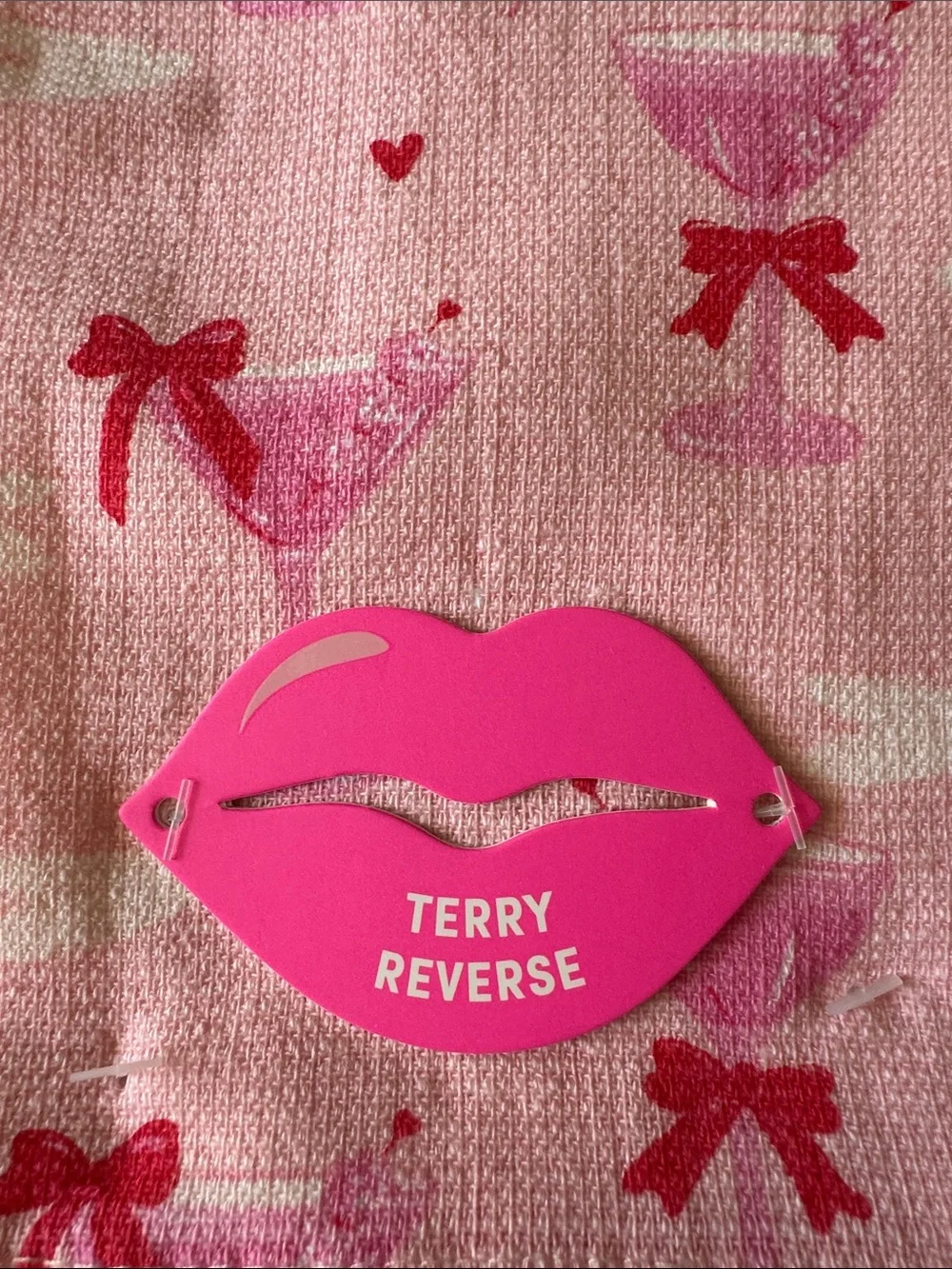 Betsey Johnson Martini Kitchen Towels 2 Pack Pink Valentine